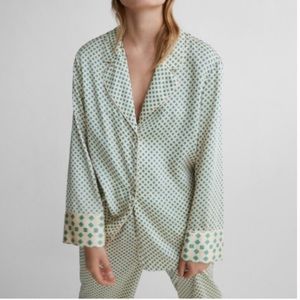 Zara Blouse Button Up Too Green SIZE M NEW